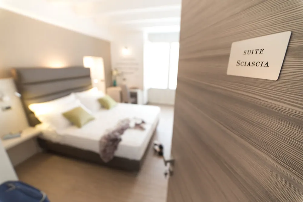 קטאניה Palazzo Sisto Exclusive Rooms לינה וארוחת בוקר
