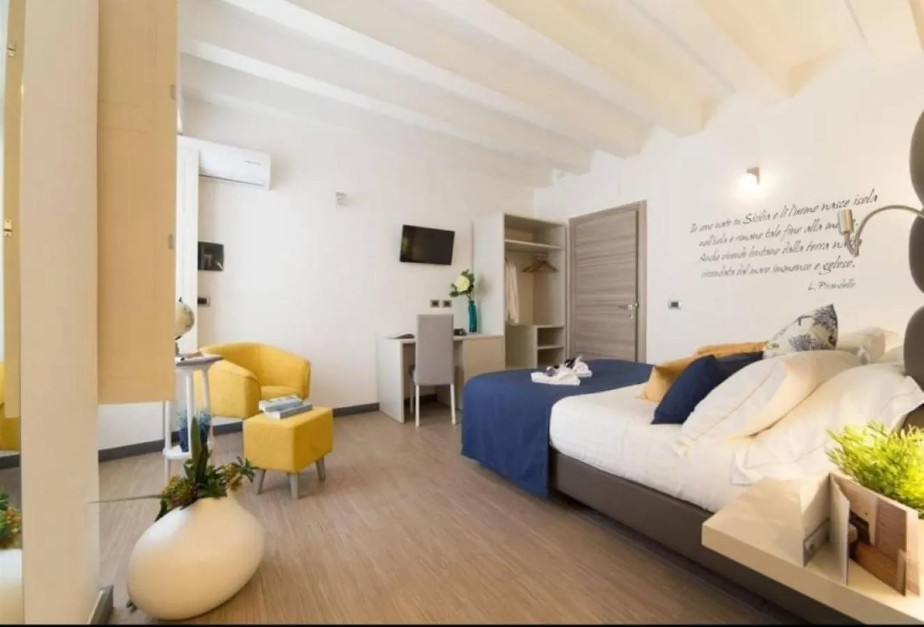 ** Bed & Breakfast Palazzo Sisto Exclusive Rooms Catania Italy