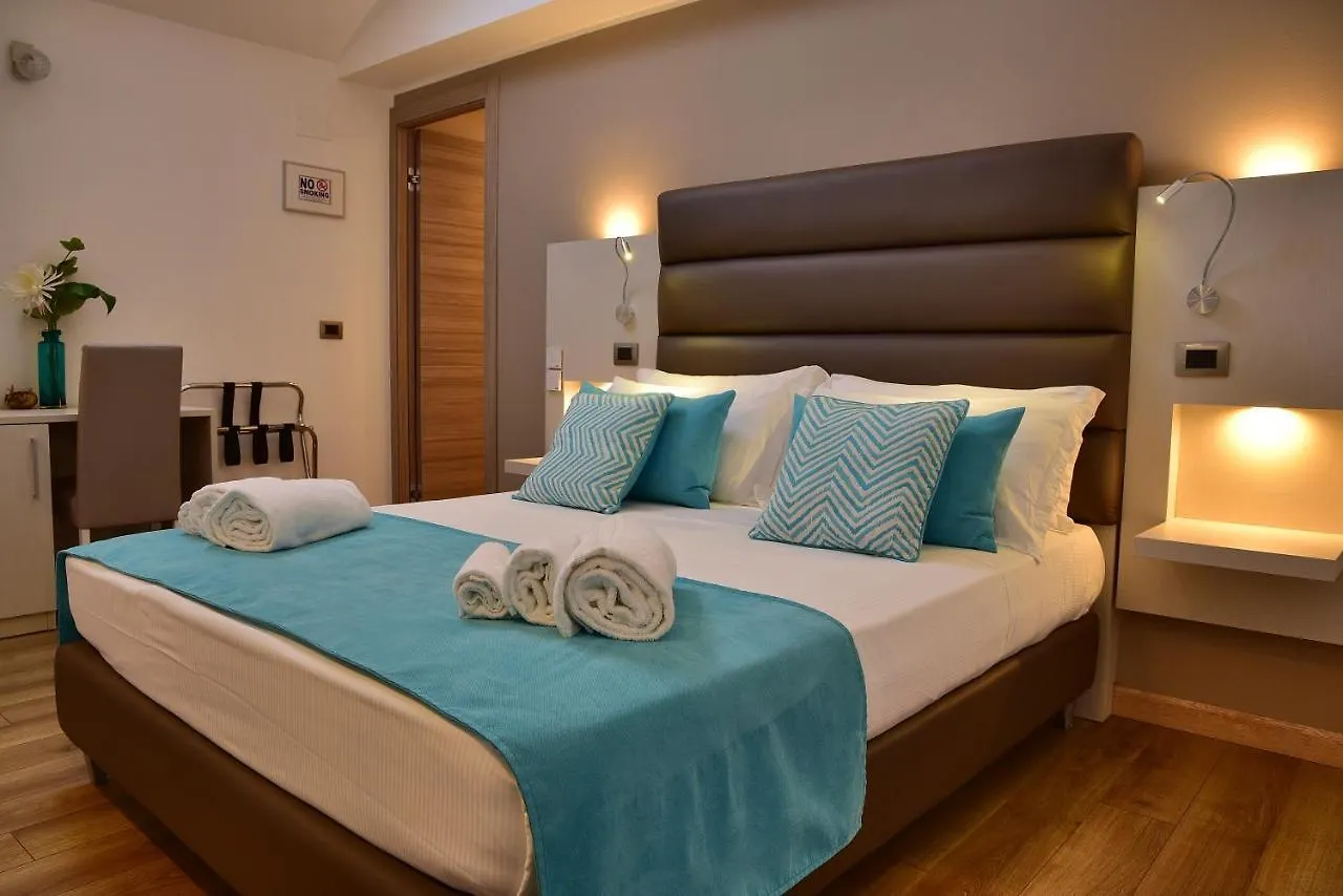Palazzo Sisto Exclusive Rooms Catania 2*,  Italy